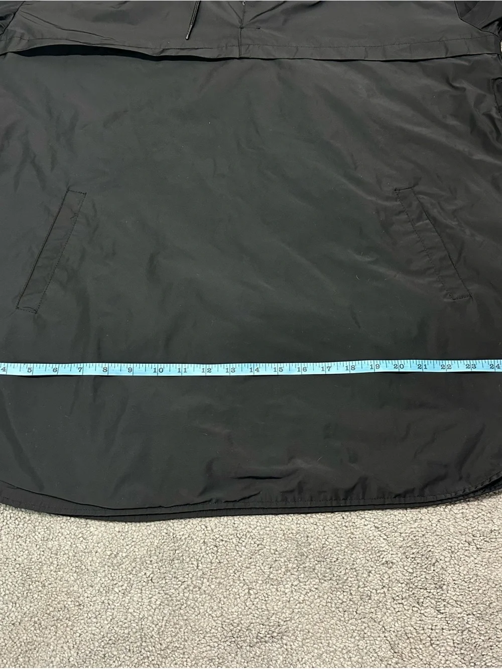 Zara men’s Black Hooded Windbreaker pullover jacket large